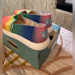 Toms Pride Shoe